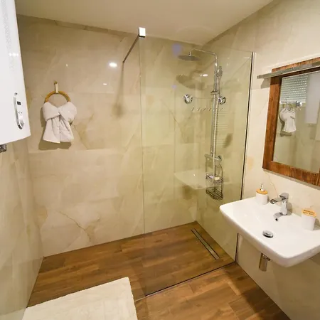 Bagdala Apartment *